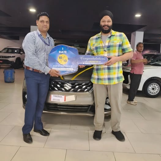 Gurmeet Singh Dilawri, proprietor of Dilawri Tours & Travels, Chuna Mandi, Paharganj